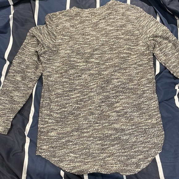 Kuwalla Tee Sweater. Size Small. - Picture 3 of 3